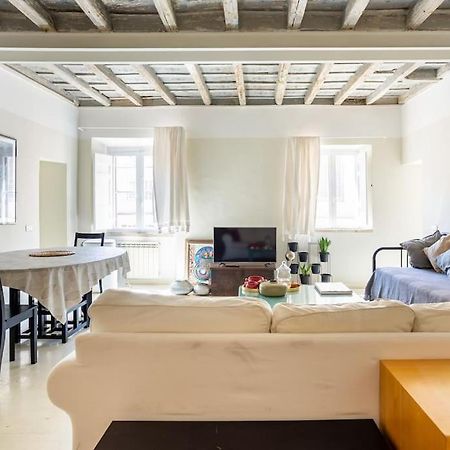 Best Authentic Apartment Monti 5 Mins From Colosseum Ngoại thất bức ảnh