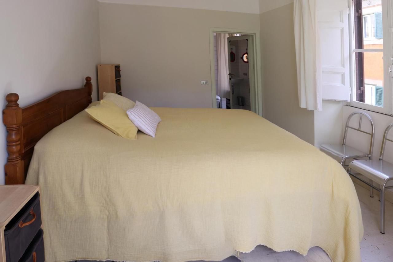 Best Authentic Apartment Monti 5 Mins From Colosseum Ngoại thất bức ảnh
