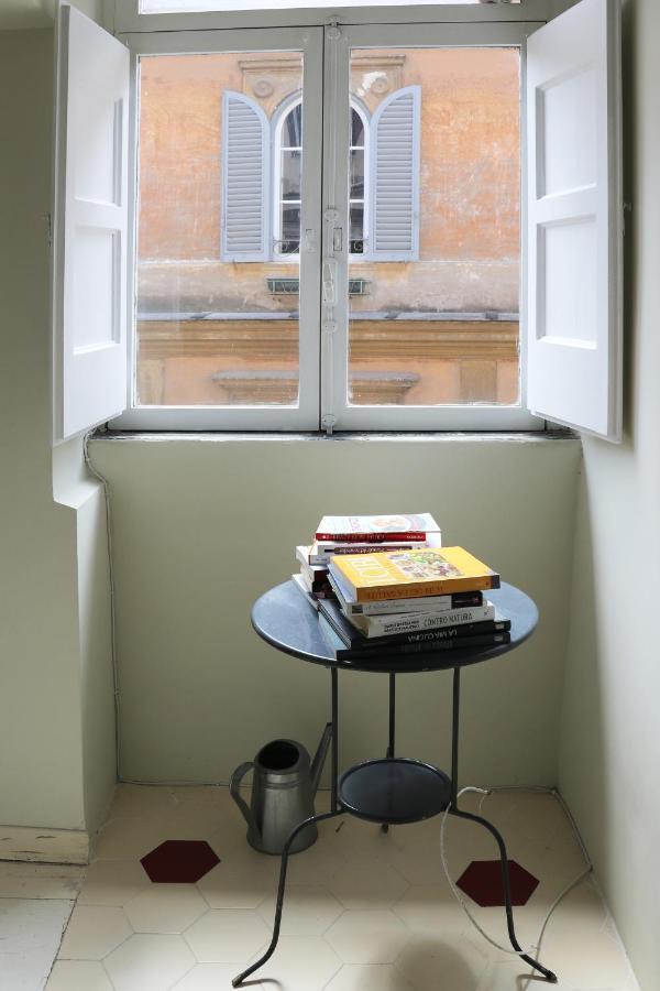 Best Authentic Apartment Monti 5 Mins From Colosseum Ngoại thất bức ảnh