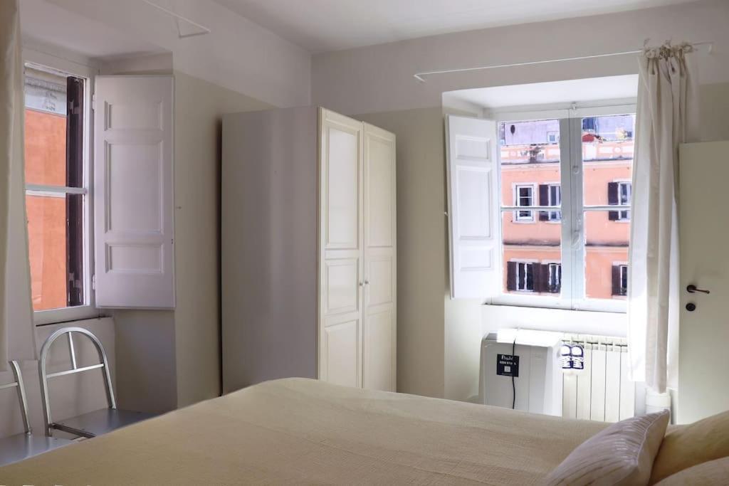 Best Authentic Apartment Monti 5 Mins From Colosseum Ngoại thất bức ảnh